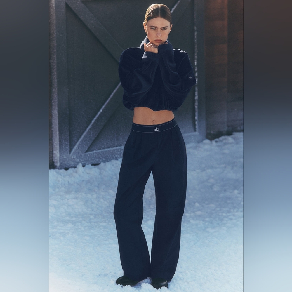 Alo Yoga Suit Up Trouser (Regular) - Picture 5 of 6